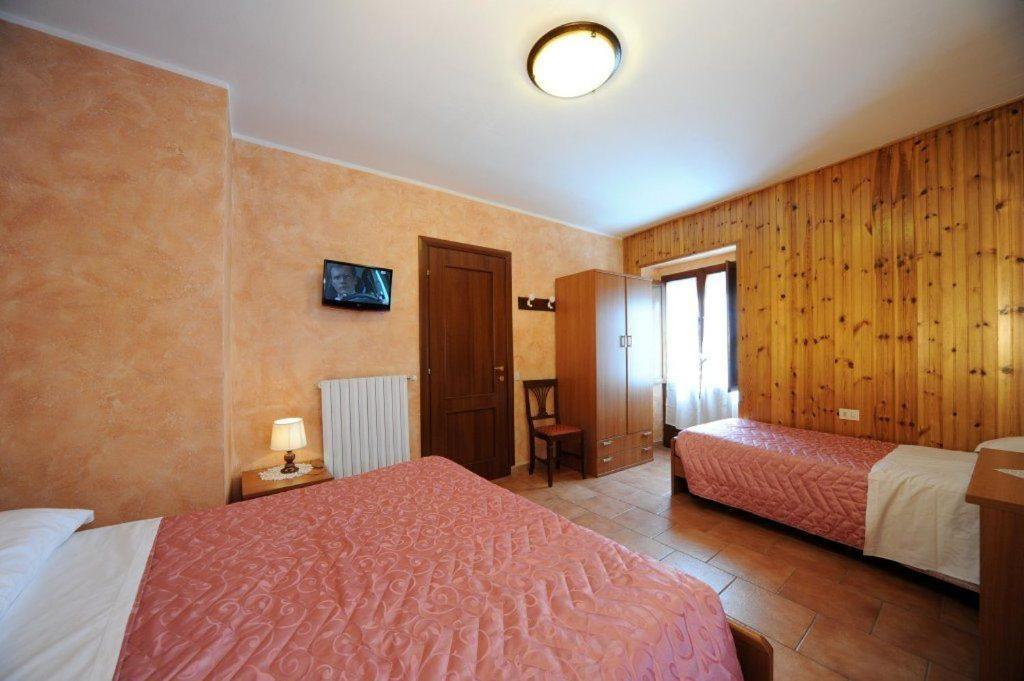 Albergo Pensione Paola Pescasseroli Esterno foto